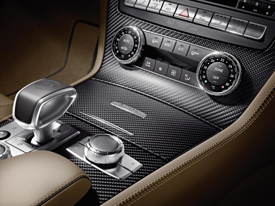  Mercedes-Benz SL65 AMG 45th Anniversary Edition 2012 года  (фото 9 из 13)